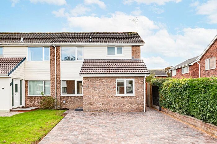 3 Bedroom Semi-Detached House To Rent In Rushfield Road, Chester, CH4