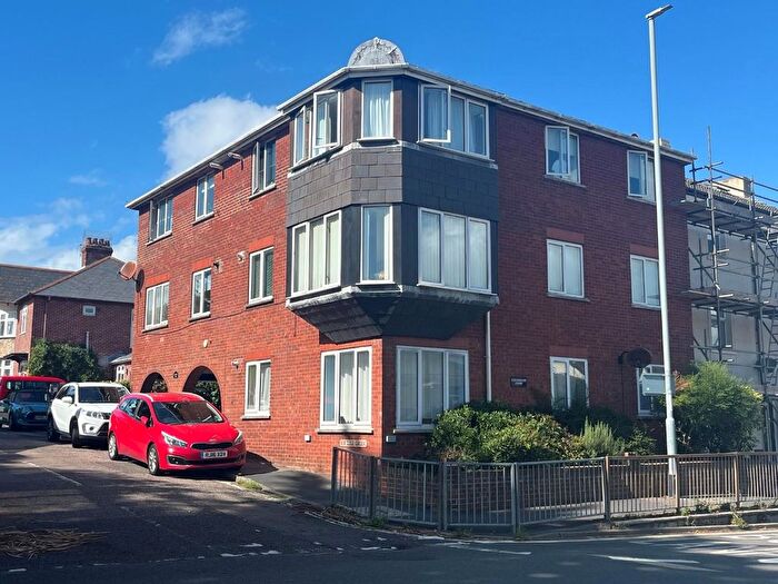 2 Bedroom Flat To Rent In New Close Gardens, Weymouth, DT4