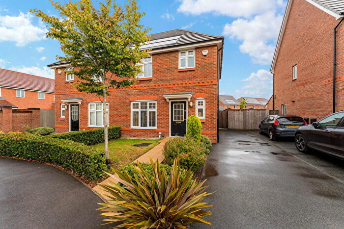 3 Bedroom Semi-Detached House For Sale In Newhaven Road, Blackberry Point, SK5