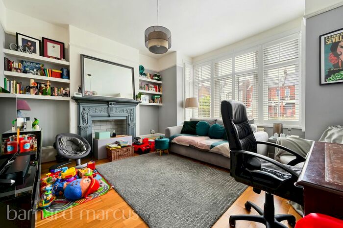 1 Bedroom Flat To Rent In Mitcham Lane, London, SW16