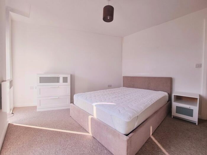 1 Bedroom Flat To Rent In Mann Island, Liverpool, L3