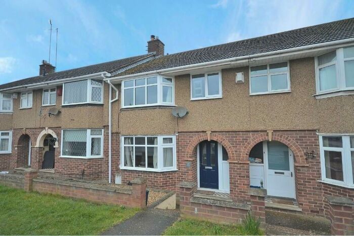 3 Bedroom Terraced House To Rent In Fairway, Northampton, NN2