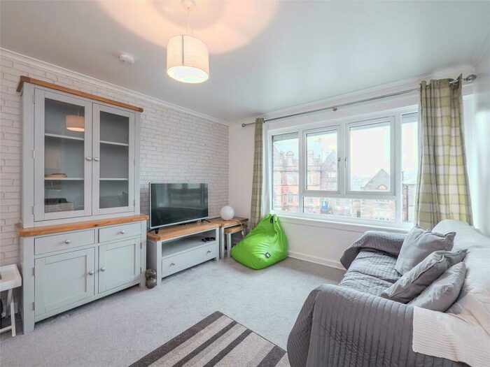 1 Bedroom Flat To Rent In Broughton Road, Edinburgh, EH7