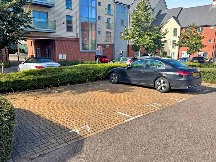 2 Bedroom Flat For Sale In Sir John Fogge Avenue, Ashford, TN23