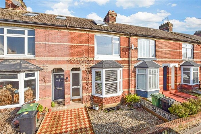 2 Bedroom Terraced House For Sale In Heath Road, Maidstone, Kent, ME16