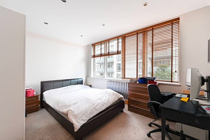2 Bedroom Flat To Rent In Chelsea Harbour, Chelsea, London, SW10