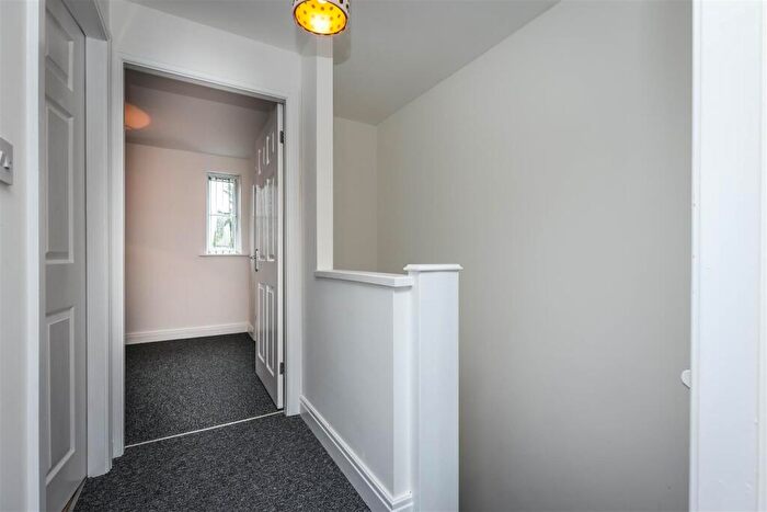 2 Bedroom End Of Terrace House To Rent In Viking Court, Bracebridge Heath, LN4