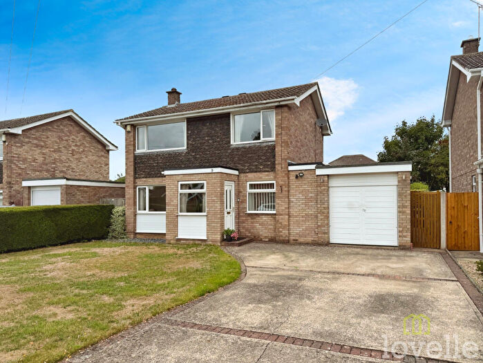 4 Bedroom Detached House For Sale In Chelmer Close, North Hykeham, LN6