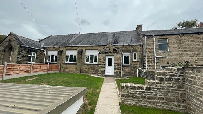 House To Rent In Chapel Hill, Huddersfield, Clayton West, HD8