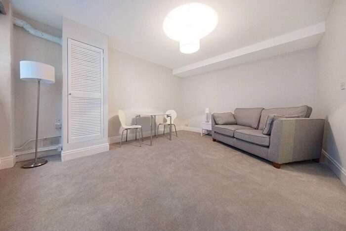 Studio To Rent In Emperors Gate, South Kensington, London, SW7