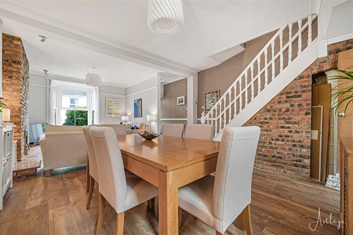 3 Bedroom Terraced House For Sale In Woodville Road, Mumbles, Swansea, SA3
