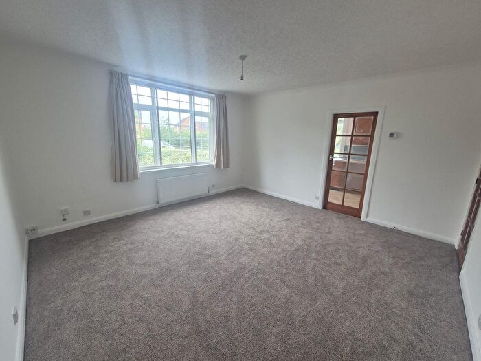 1 Bedroom Flat To Rent In Audenshaw Road, Manchester, M34