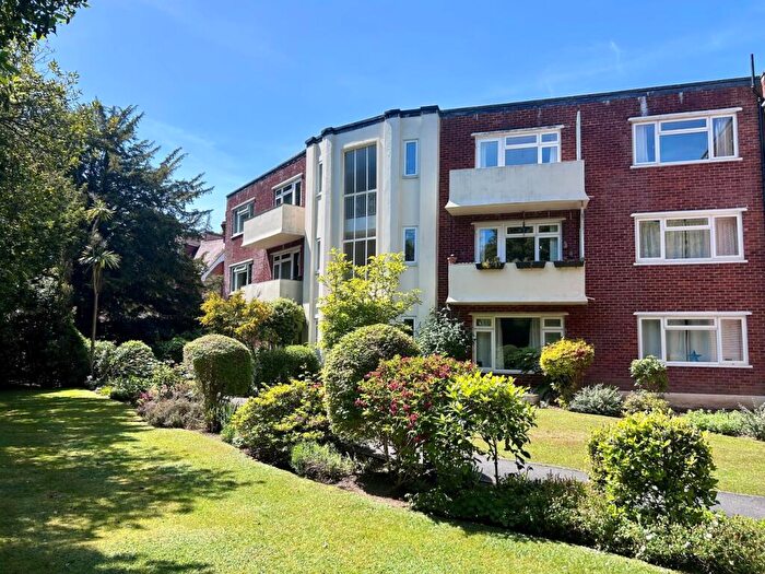 2 Bedroom Apartment For Sale In Portarlington Road, Westbourne, BH4
