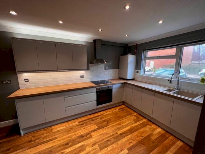 3 Bedroom Terraced House To Rent In Trefoil Close, Birchwood, Warrington, WA3