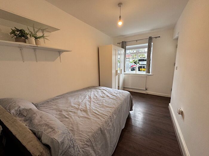 1 Bedroom Studio To Rent In Dulverton Road, South Croydon, CR2