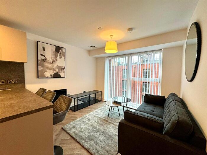 1 Bedroom Apartment To Rent In Upper Gough Street, Birmingham, B1