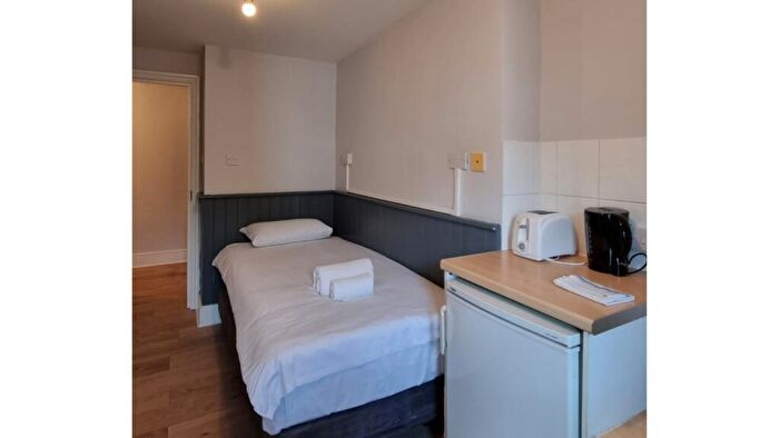 1 Bedroom Flat To Rent In Belsize Park, London, NW3