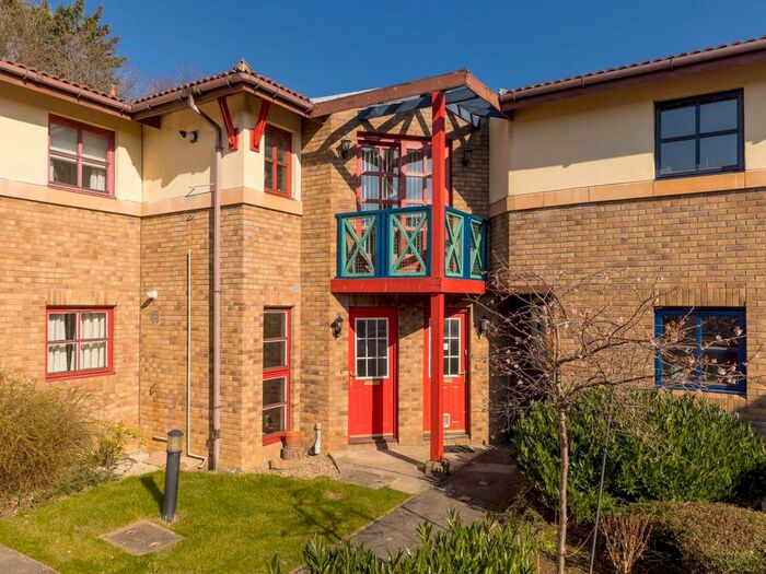 2 Bedroom Flat To Rent In East Werberside, Fettes, Edinburgh, EH4