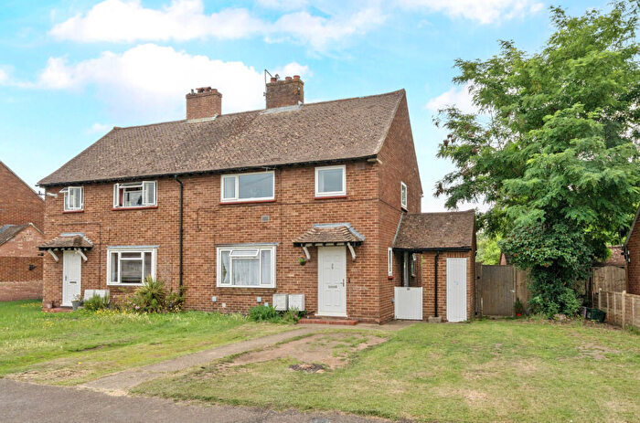 1 Bedroom Maisonette For Sale In Hornbeam Road, Guildford, Surrey, GU1