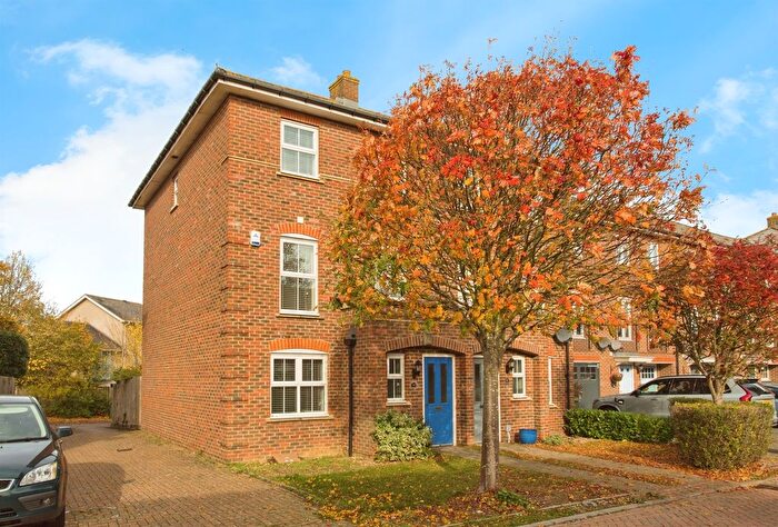 4 Bedroom Flat For Sale In Ringstone, Duxford, Cambridge, CB22