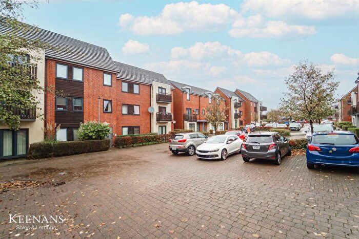 2 Bedroom Apartment For Sale In Mere Drive, Swinton, Manchester, M27