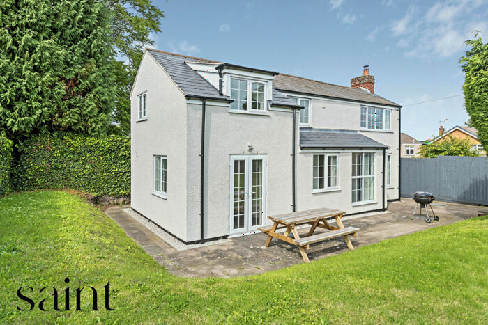 3 Bedroom Cottage To Rent In Henshaw Place, Ilkeston, Derbyshire, DE7