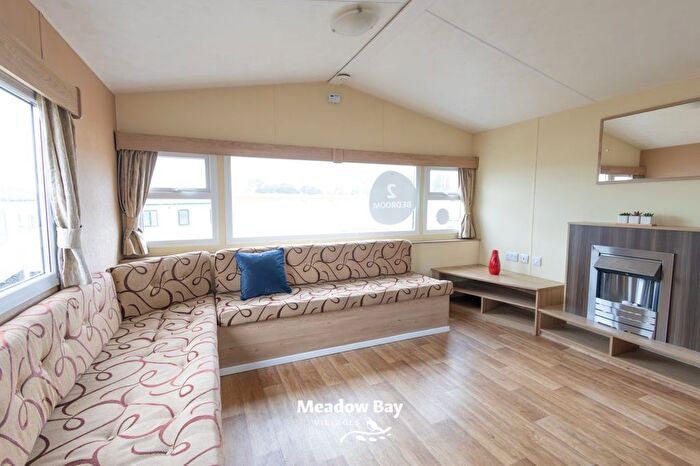 2 Bedroom Mobile/park Home For Sale In Plough Road, Minster On Sea, Sheerness, ME12