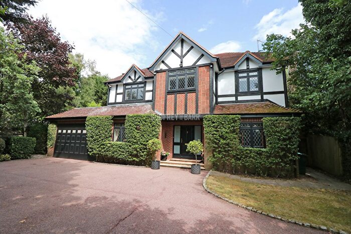 6 Bedroom Detached House For Sale In Wise Lane, Mill Hill, NW7