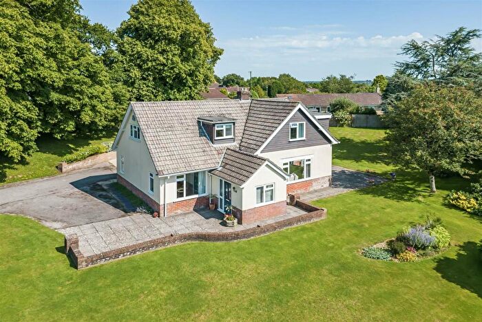 4 Bedroom Detached Bungalow For Sale In Westleaze Close, Charminster, Dorchester, DT2
