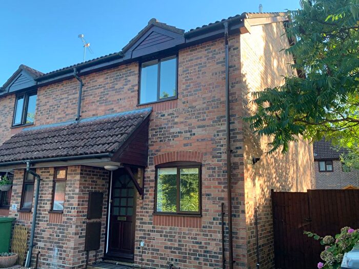 3 Bedroom End Terrace House To Rent In Mews Court, Cranbury Close, SO21