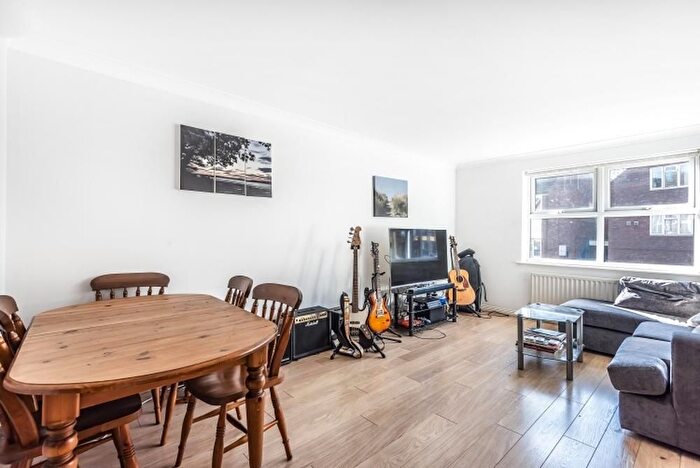 2 Bedroom Flat To Rent In Henderson Drive, St John's Wood, London, NW8