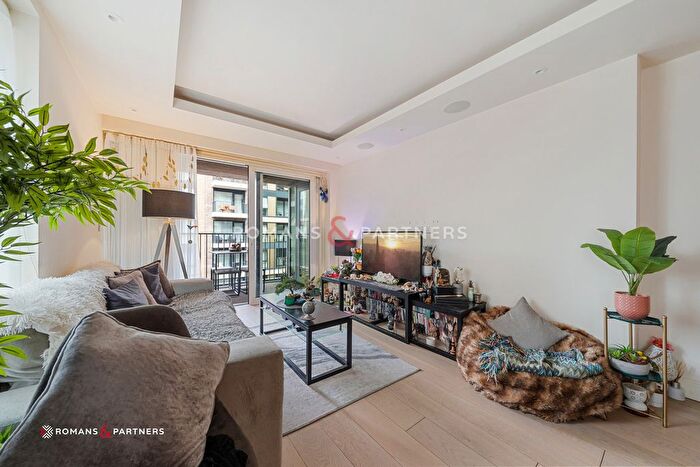 1 Bedroom Flat To Rent In Countess House, Chelsea Creek, SW6