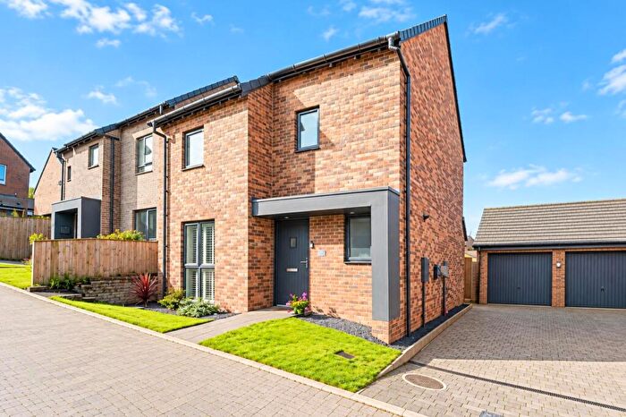 4 Bedroom Detached House For Sale In Treetops Close, Blackburn, BB2