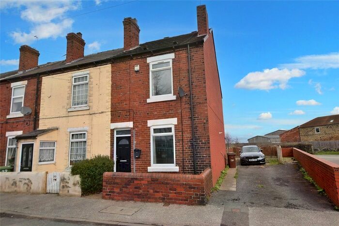 2 Bedroom Terraced House To Rent In Cutsyke Road, Featherstone, Pontefract, West Yorkshire, WF7
