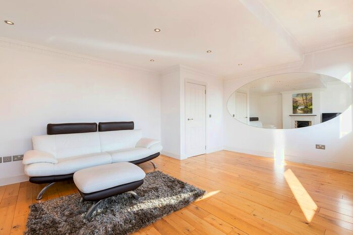 2 Bedroom Flat To Rent In Cecil Road, London, SW19