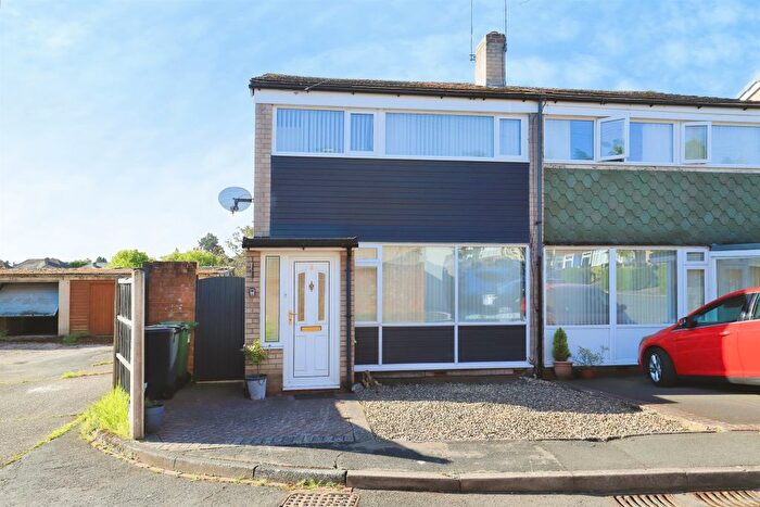 3 Bedroom Semi Detached House For Sale In The Lea Causeway, Kidderminster, DY11