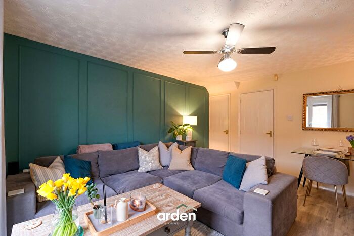 2 Bedroom Terraced House For Sale In Bedlam Wood Road, Birmingham, B31