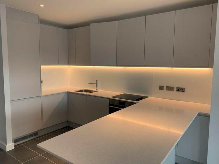 2 Bedroom Apartment To Rent In Local Blackfriars, Salford, M3