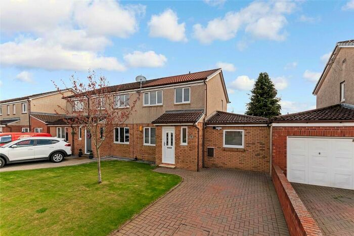 4 Bedroom Semi-Detached House For Sale In Myrtlehall Gardens, Dundee, Angus, DD4