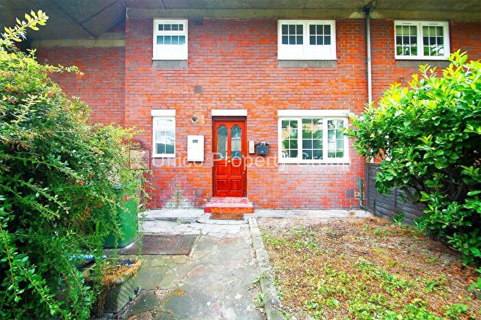 4 Bedroom Flat To Rent In Parnell Road, London, E3