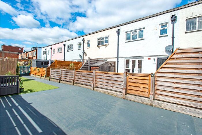 3 Bedroom Flat For Sale In High Street, Orpington, BR6