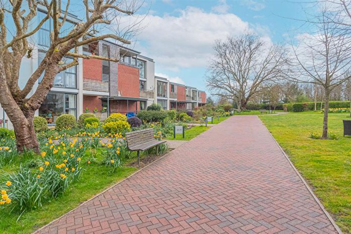 2 Bedroom Flat For Sale In Birch Close, Corsham, SN13