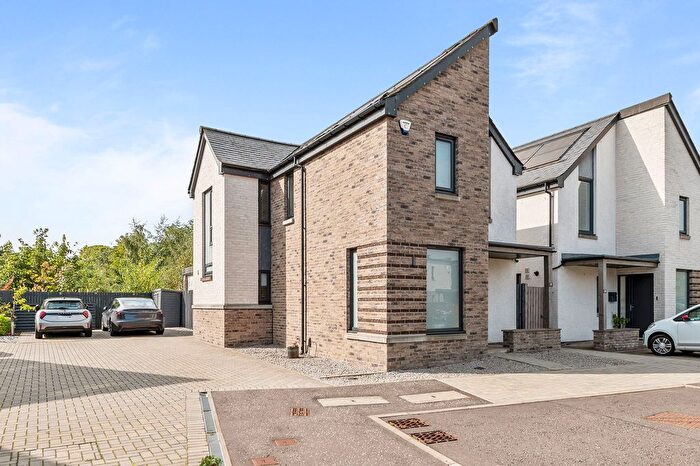 3 Bedroom Detached House For Sale In Muirhall Road, Larbert, FK5