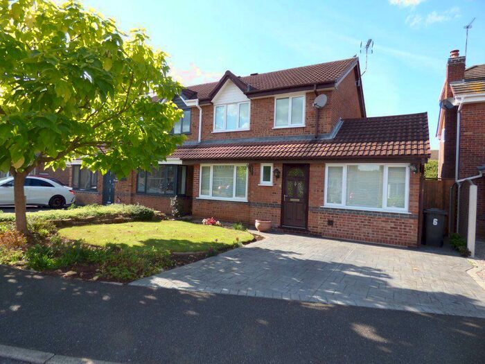 3 Bedroom Semi-Detached House To Rent In Pennie Close, Long Eaton, NG10