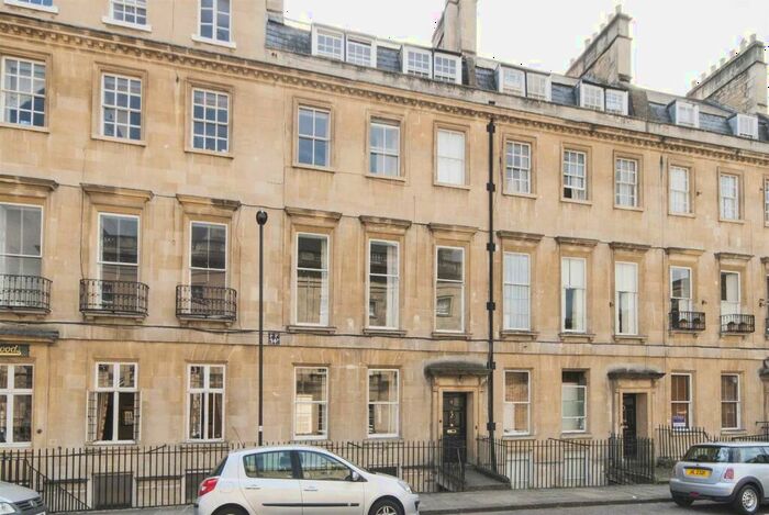 2 Bedroom Apartment To Rent In Alfred Street, Bath, BA1