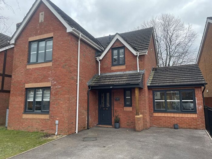 4 Bedroom Detached House For Sale In Llys Y Ddraenog, Port Talbot, SA13