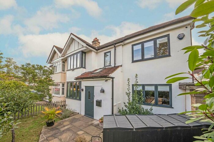 4 Bedroom House To Rent In Princes Avenue, Surbiton, KT6