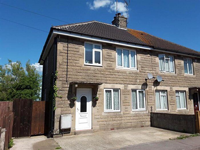 3 Bedroom Semi-Detached House To Rent In Athelstan Road, Malmesbury, SN16