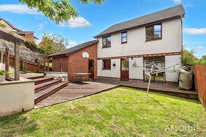 4 Bedroom Detached House For Sale In Barn Owl Close, Torquay, TQ2
