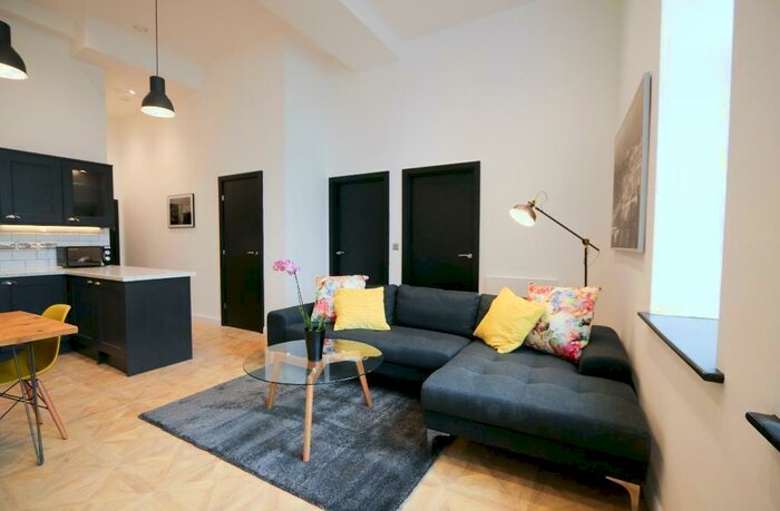 2 Bedroom Apartment To Rent In The Calls, Leeds, West Yorkshire, LS2